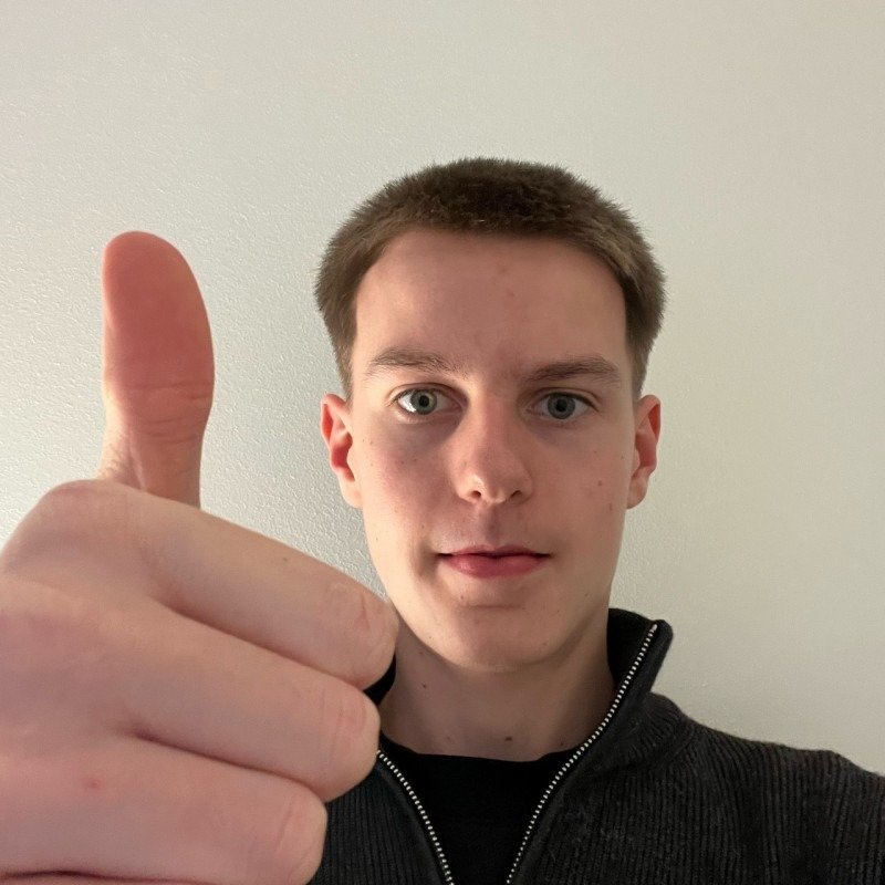 Soni Eriksson, Movaroon myyntivastaava